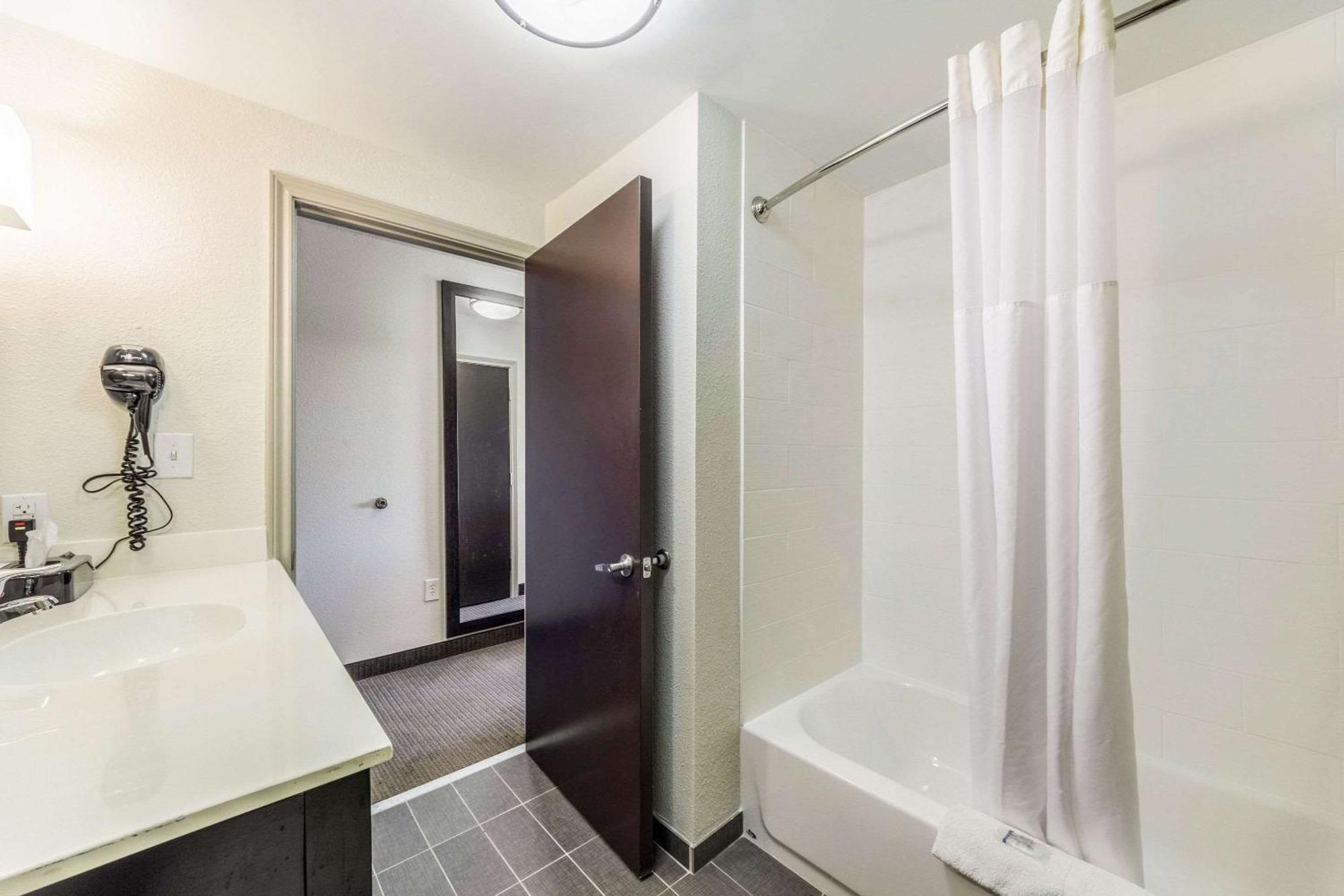 Sleep Inn & Suites Jourdanton - Pleasanton Eksteriør billede