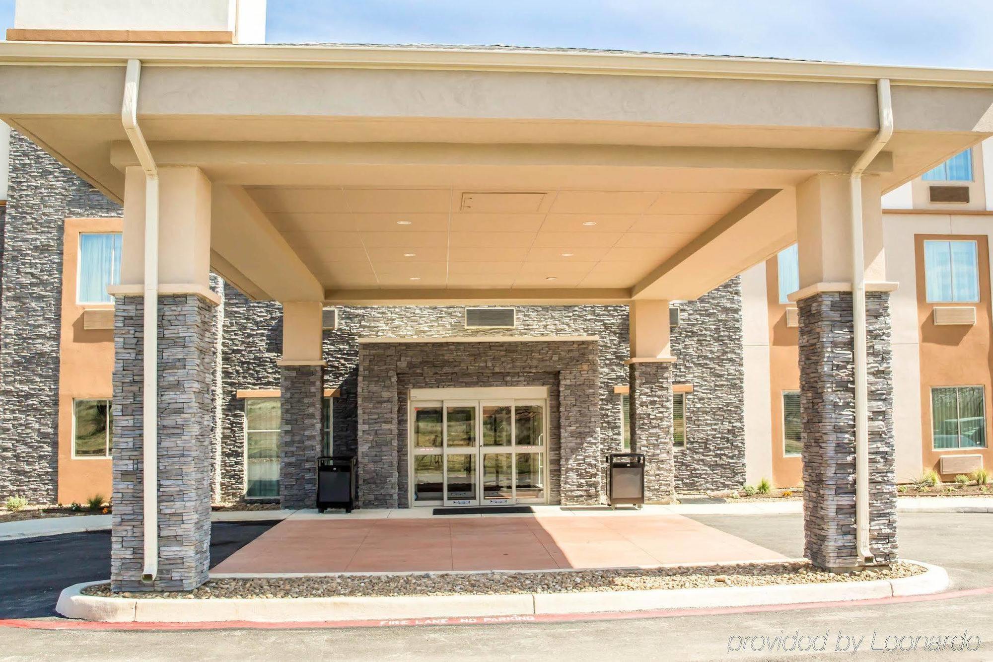 Sleep Inn & Suites Jourdanton - Pleasanton Eksteriør billede